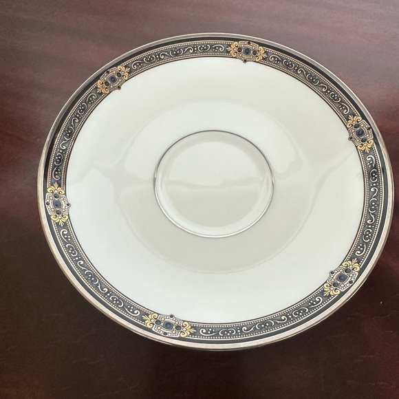 NIB Lenox Vintage Jewel 5-Piece Fine Bone China Dinner Set Collectible - Picture 7 of 16